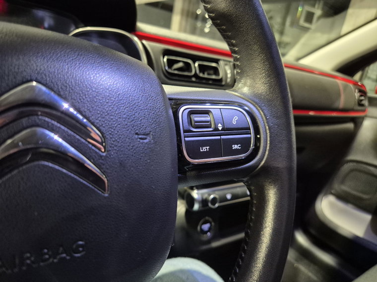 Vehicle Image 31