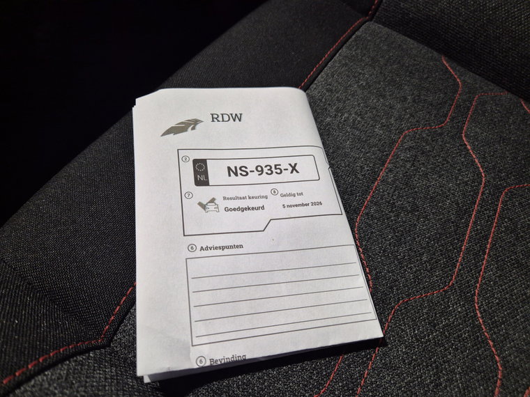Vehicle Image 42