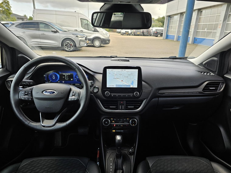 Vehicle Image 28