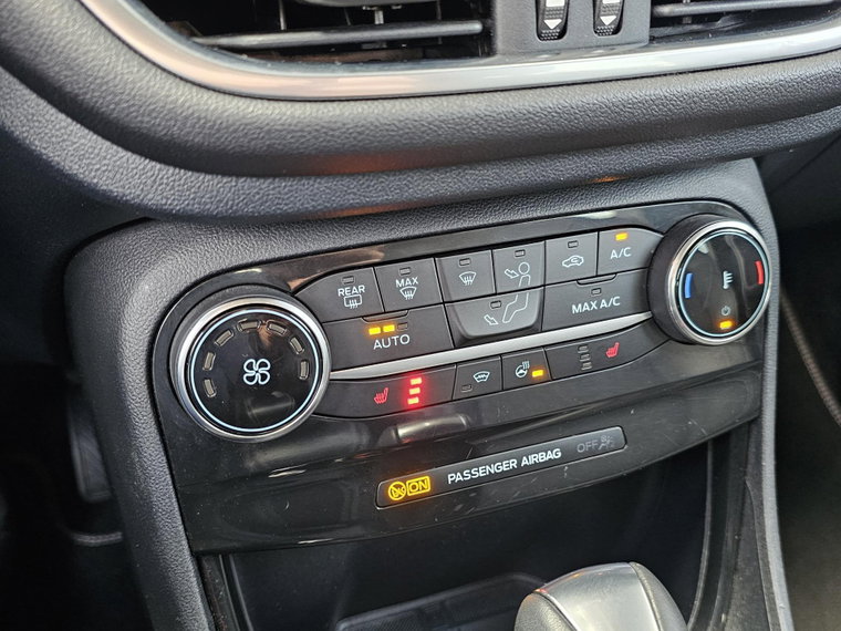 Vehicle Image 29