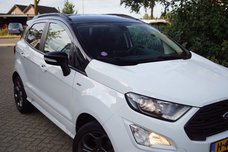 Vehicle Image 30