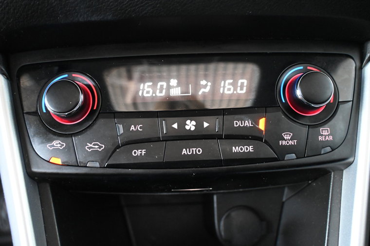 Vehicle Image 34