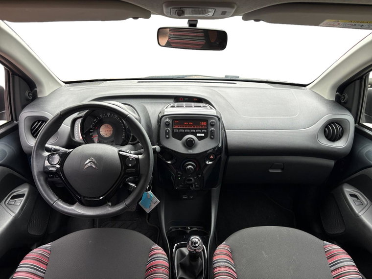 Vehicle Image 12