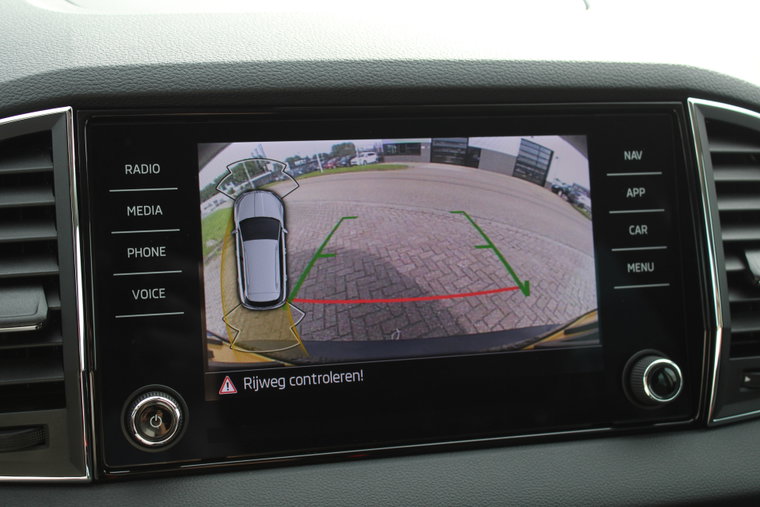 Vehicle Image 18