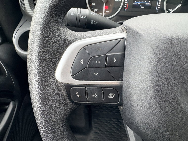 Vehicle Image 26