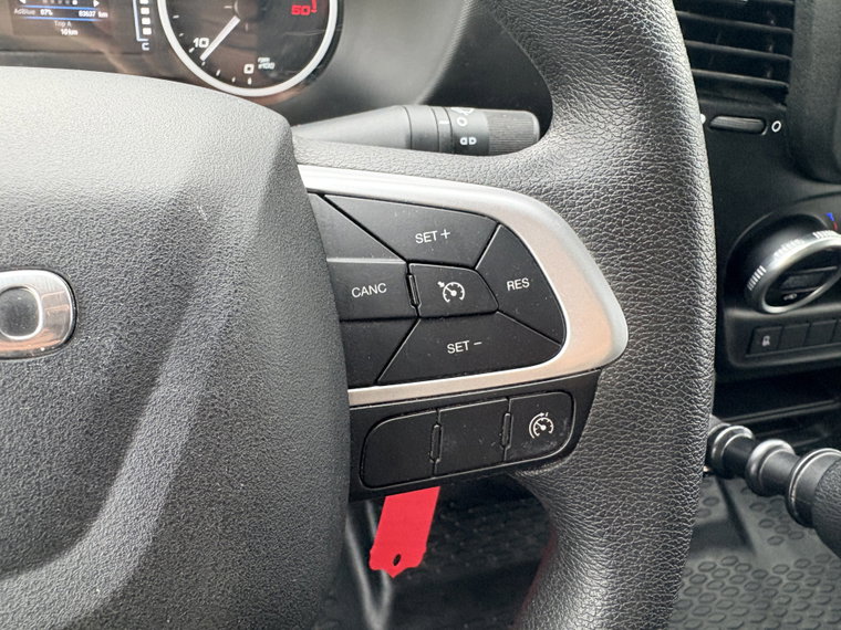 Vehicle Image 27