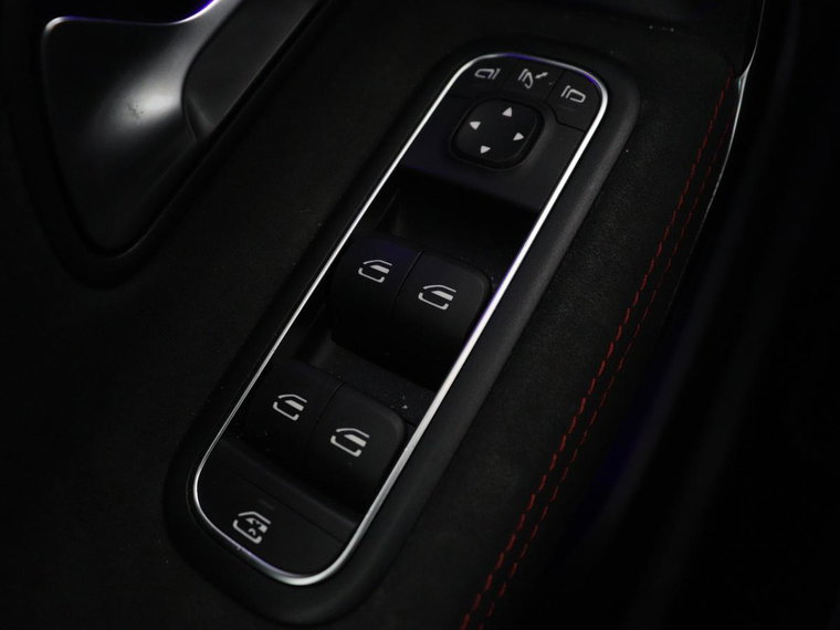 Vehicle Image 37