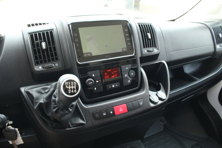 Vehicle Image 24