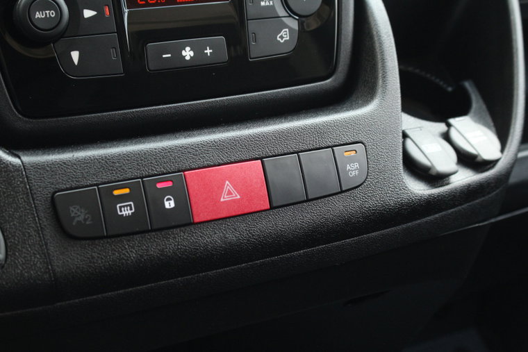 Vehicle Image 29