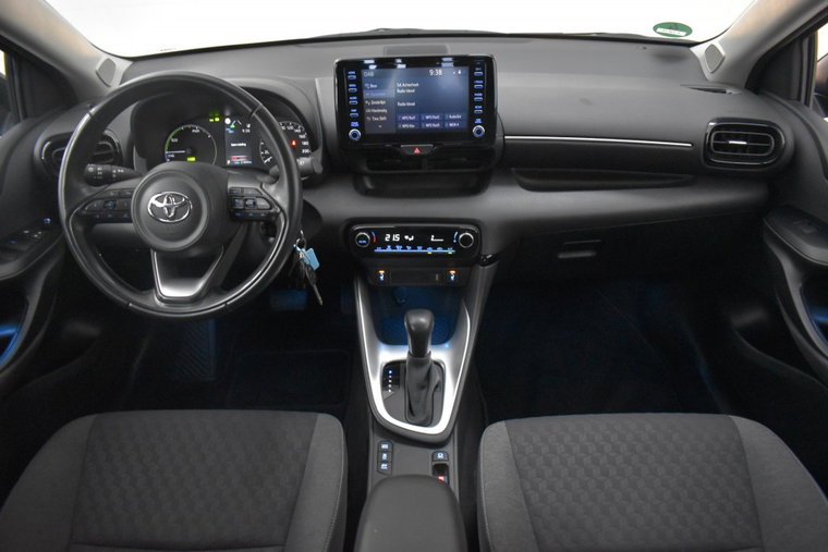 Vehicle Image 11
