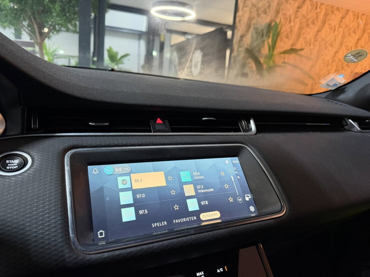 Vehicle Image 31