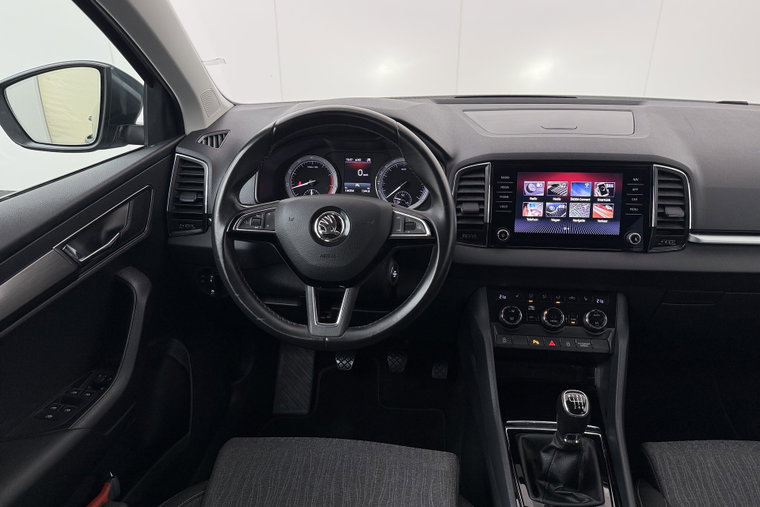 Vehicle Image 8
