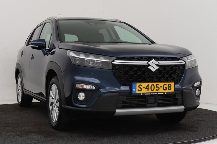 Vehicle Image 12