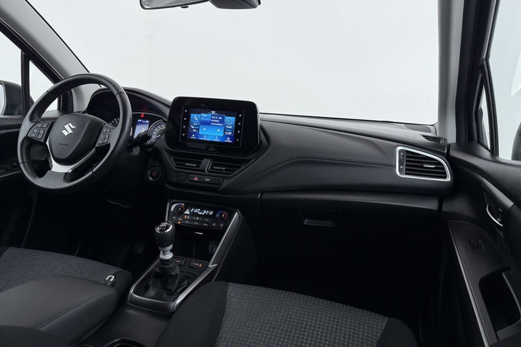 Vehicle Image 16