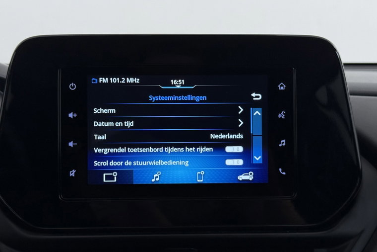 Vehicle Image 36