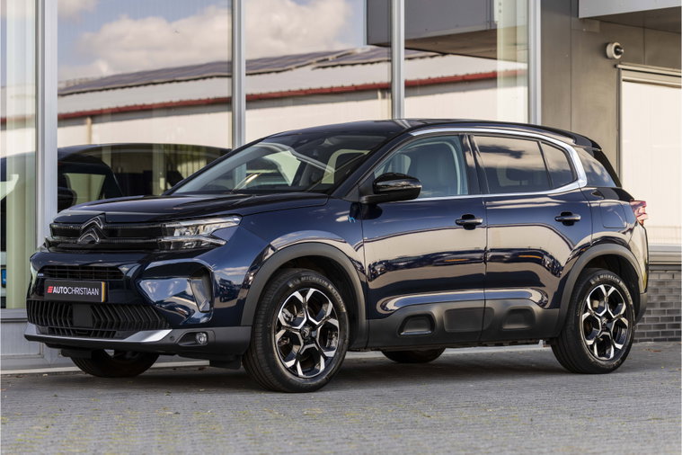 Vehicle Image 13