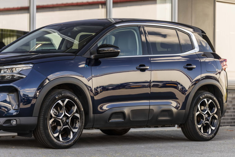 Vehicle Image 15