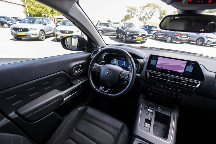 Vehicle Image 20