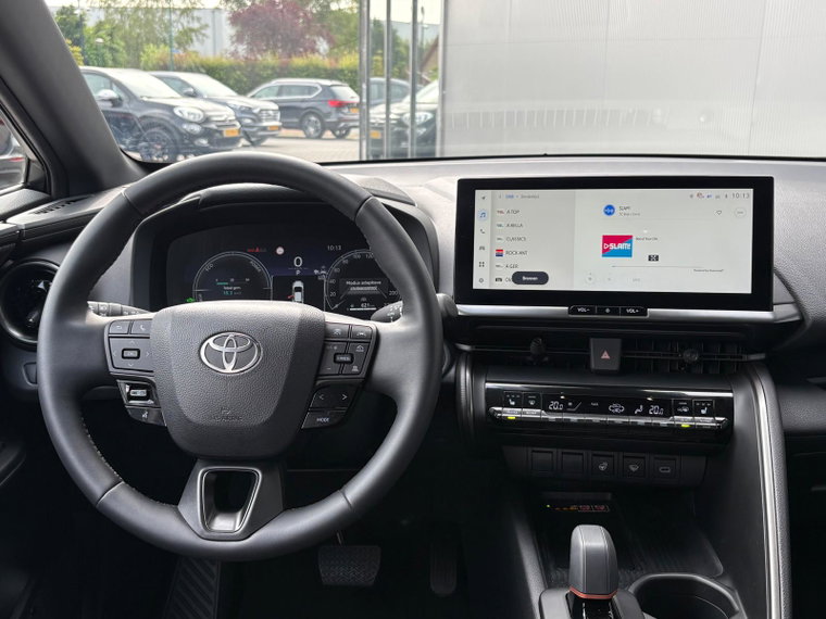 Vehicle Image 13