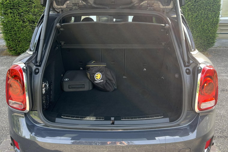 Vehicle Image 15