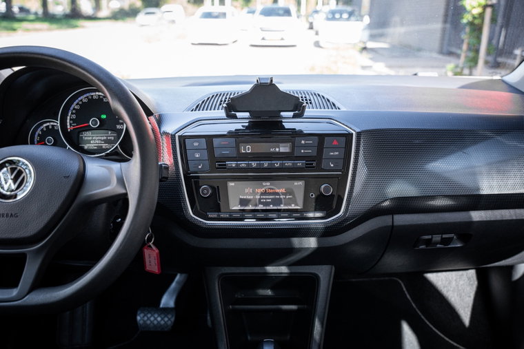 Vehicle Image 32