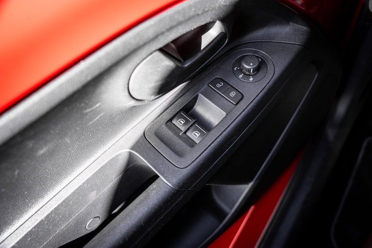 Vehicle Image 36