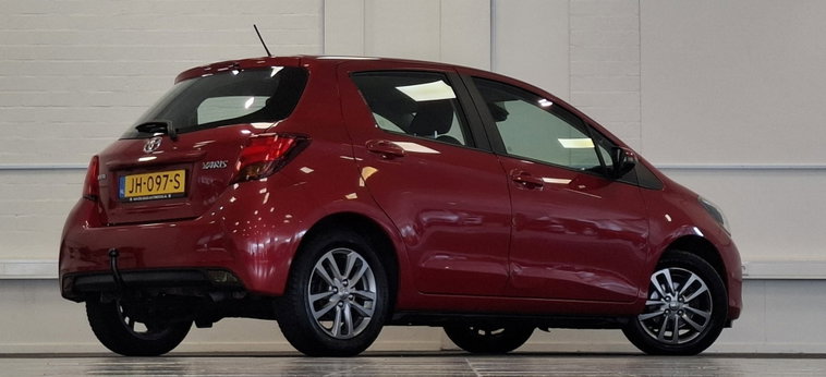 Vehicle Image 7