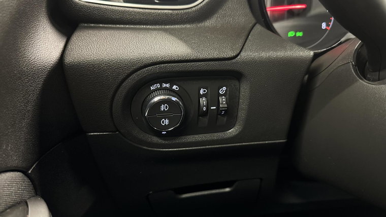 Vehicle Image 26