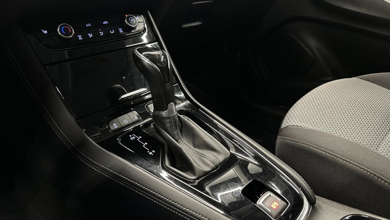 Vehicle Image 45