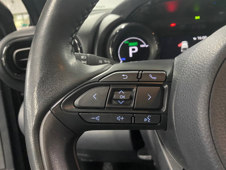 Vehicle Image 15