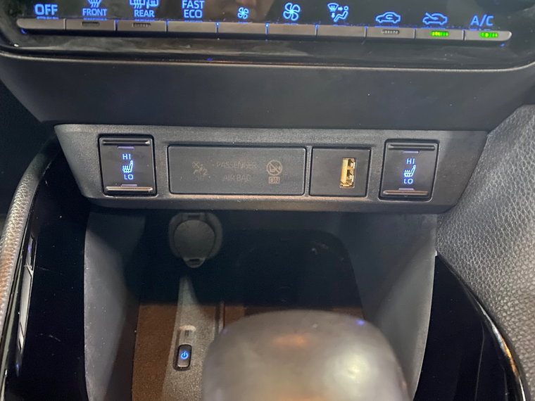 Vehicle Image 22