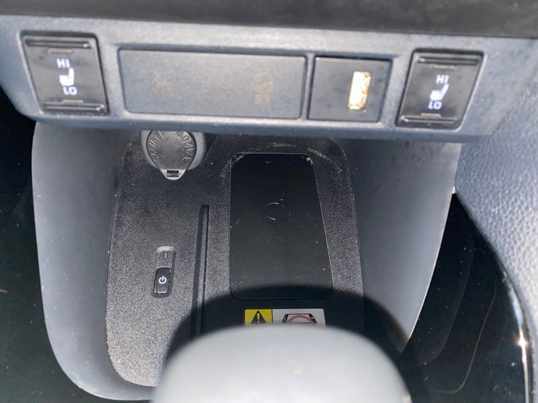 Vehicle Image 25