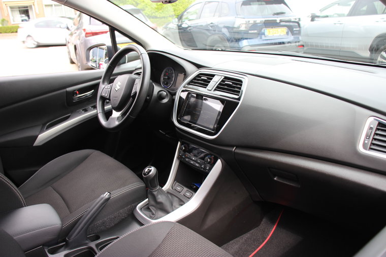 Vehicle Image 7