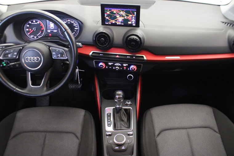 Vehicle Image 13