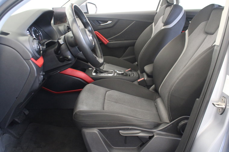 Vehicle Image 15