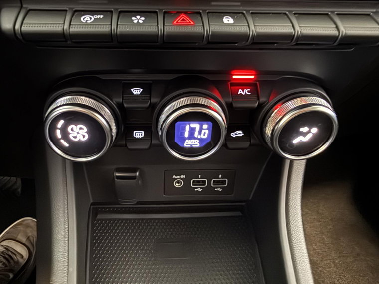 Vehicle Image 35