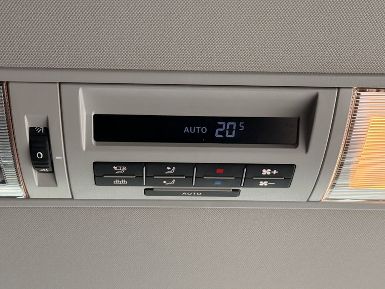 Vehicle Image 40