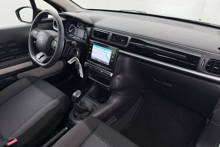 Vehicle Image 15
