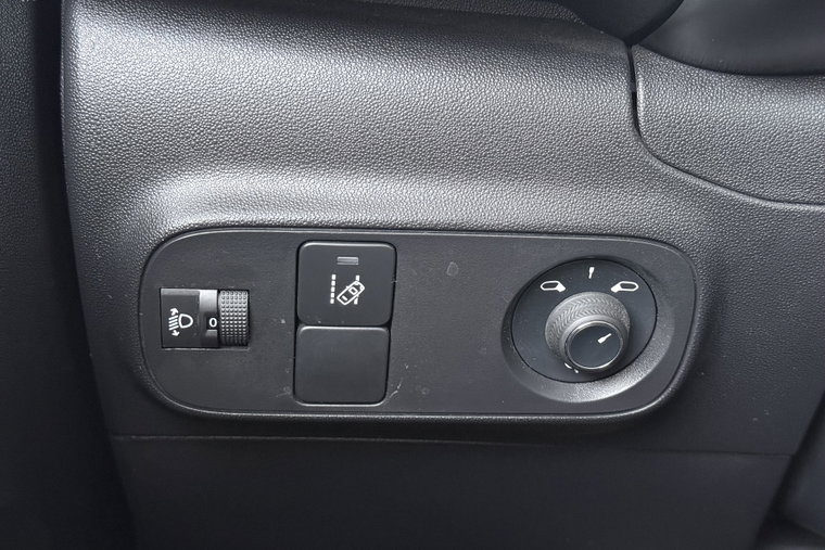 Vehicle Image 17