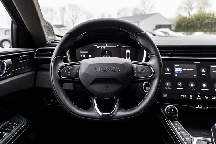Vehicle Image 7