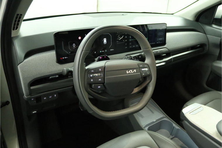 Vehicle Image 29