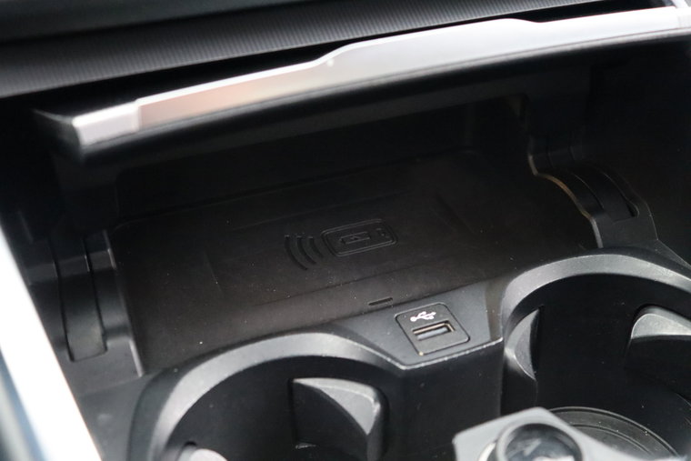 Vehicle Image 30