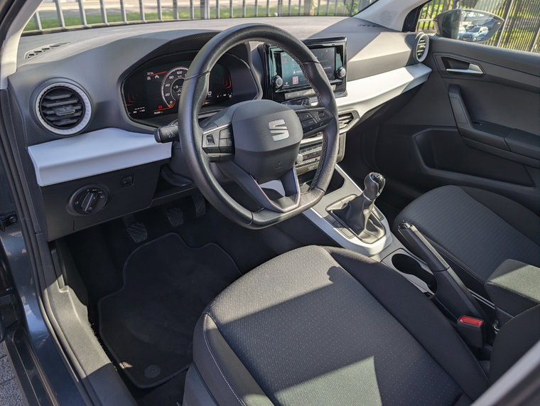 Vehicle Image 12