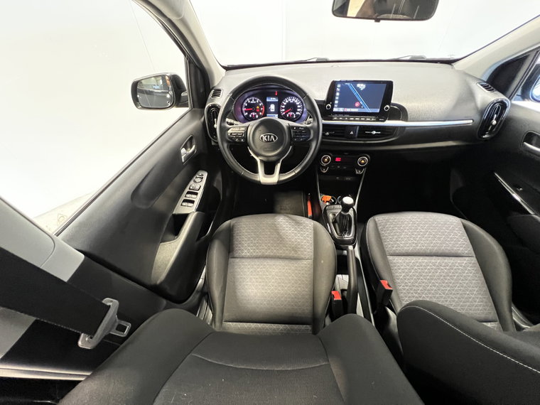 Vehicle Image 32