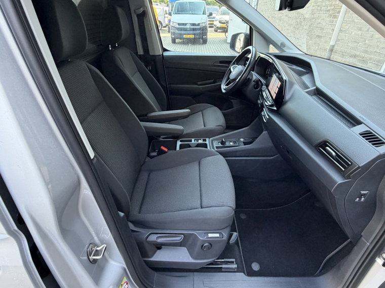 Vehicle Image 33