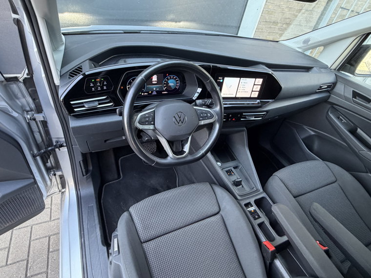 Vehicle Image 35