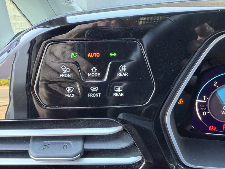 Vehicle Image 37