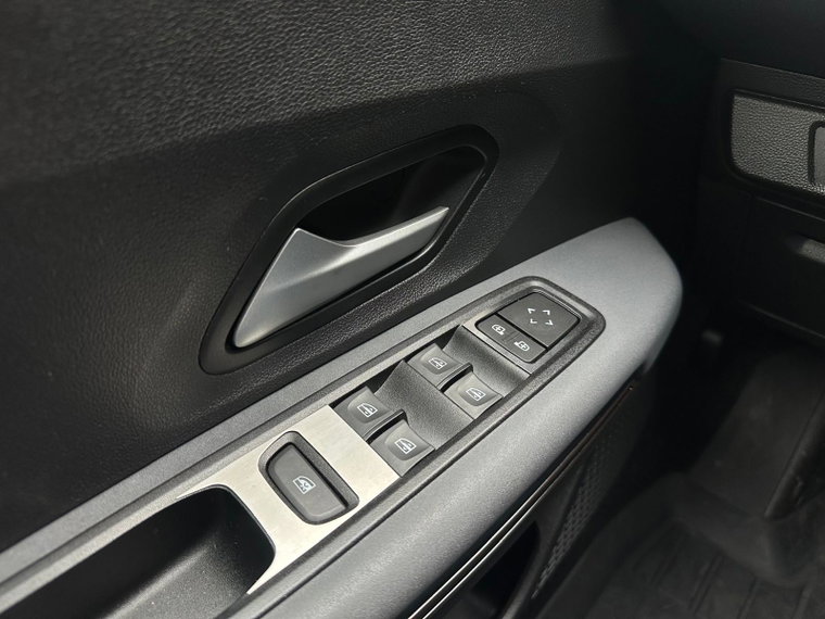 Vehicle Image 28