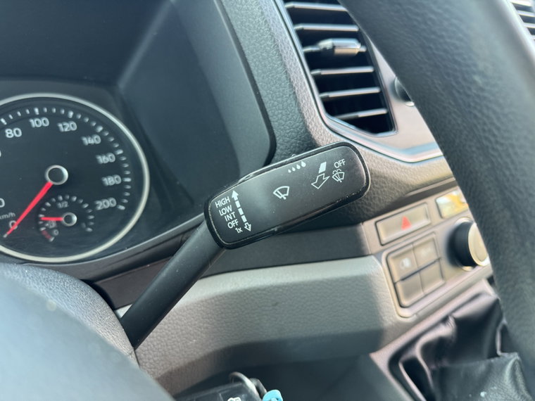 Vehicle Image 28