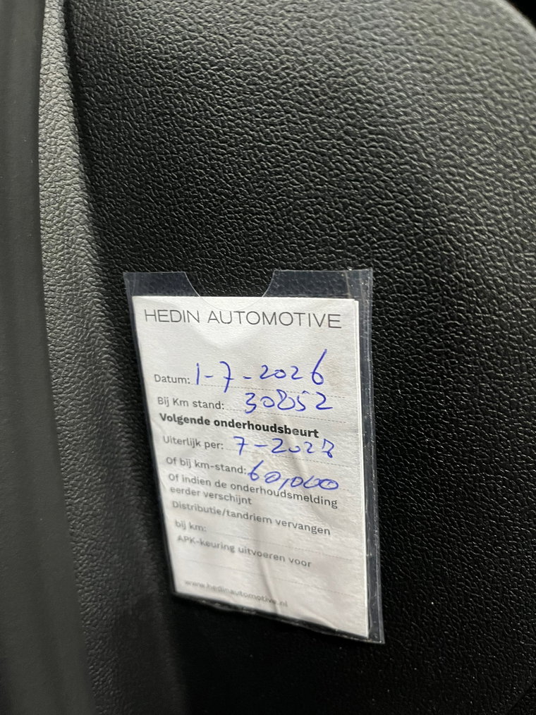 Vehicle Image 40